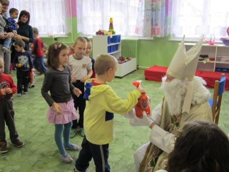 aj Karolínka čaká na balíček